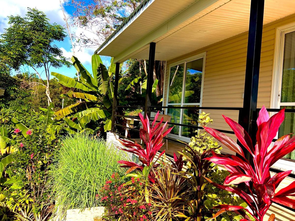 Takamakasky Villas Luaran gambar
