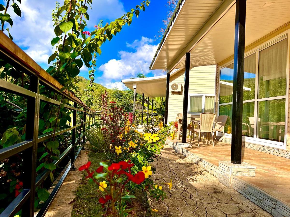 Takamakasky Villas Luaran gambar