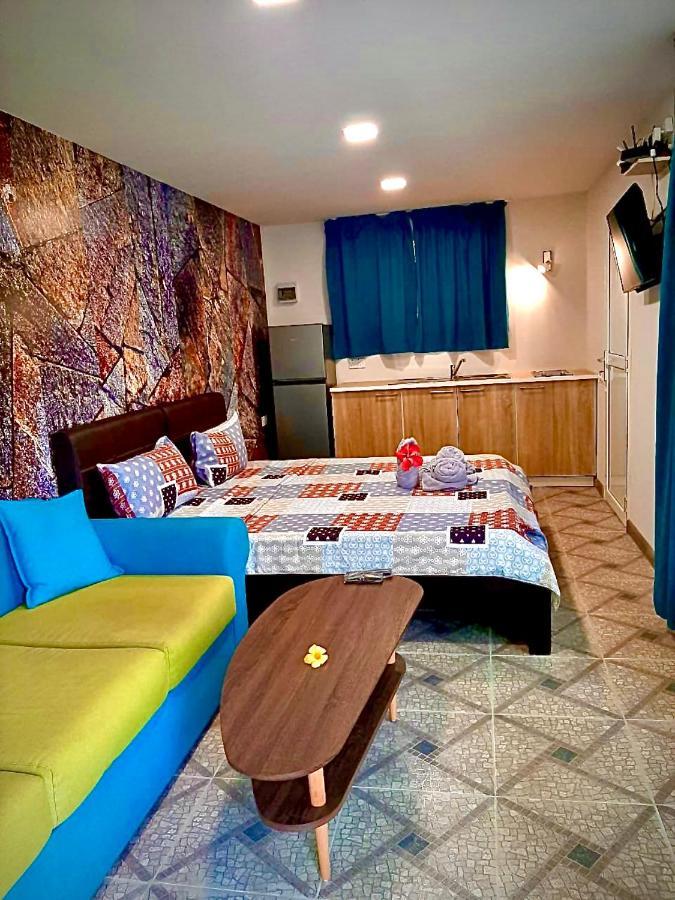 Takamakasky Villas Luaran gambar